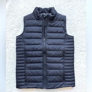 Lands End - Youth Medium - black puffer vest